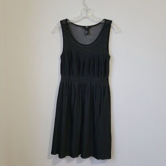 H&M Black Pleated Cocktail Party Dress Size Small - Picture 3 of 12